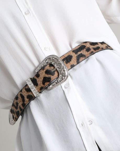 Cinturón de cuero para mujer:  El nuevo accesorio que no puede faltar en tu armario
