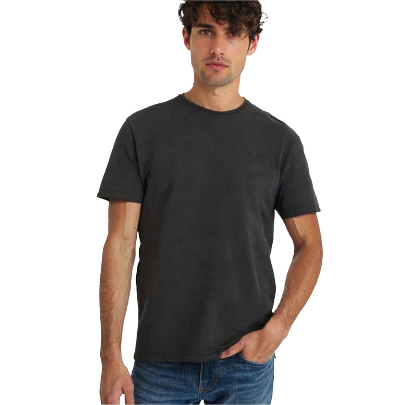 REMERA DEMIAN NEGRA