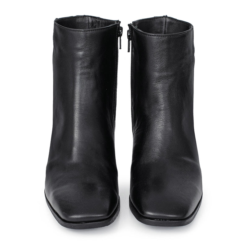 BOTA RUSSELL NEGRA