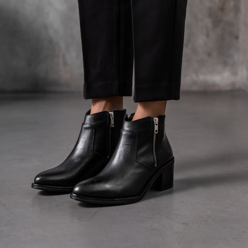 BOTA MONTANA NEGRA