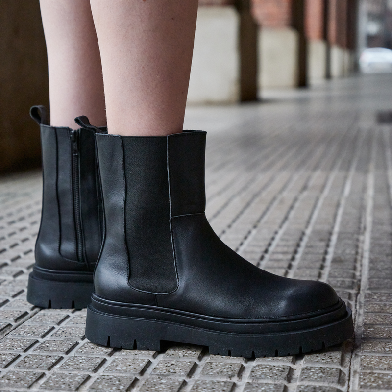 BOTA BOSTON NEGRA