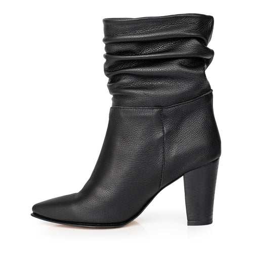 BOTA KYLIE NEGRA