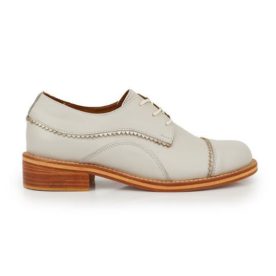 ZAPATO AGATHA NATURAL.