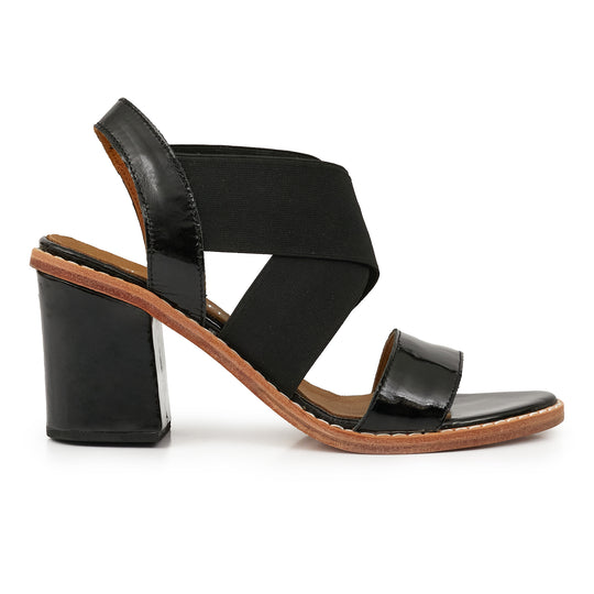 SANDALIA VINCER NEGRA CHAROL.