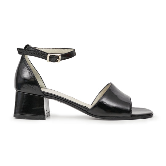 SANDALIA CORUM NEGRA