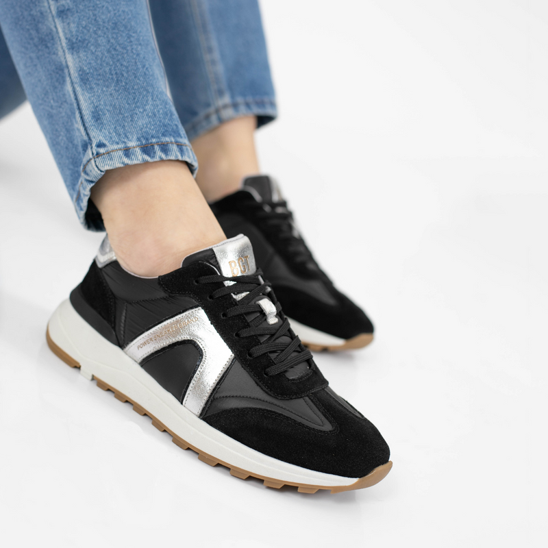 ZAPATILLA FREDERICA NEGRA