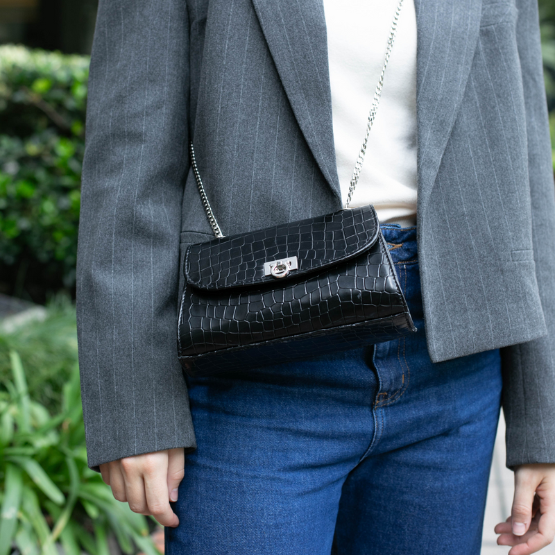 BANDOLERA LEONI NEGRA