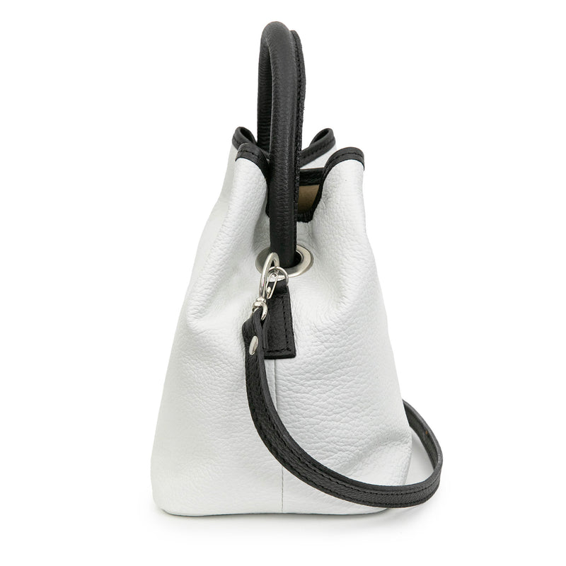 CARTERA VETRA BLANCA Y NEGRA