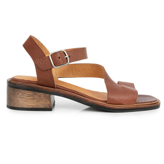SANDALIA POLA MARRON